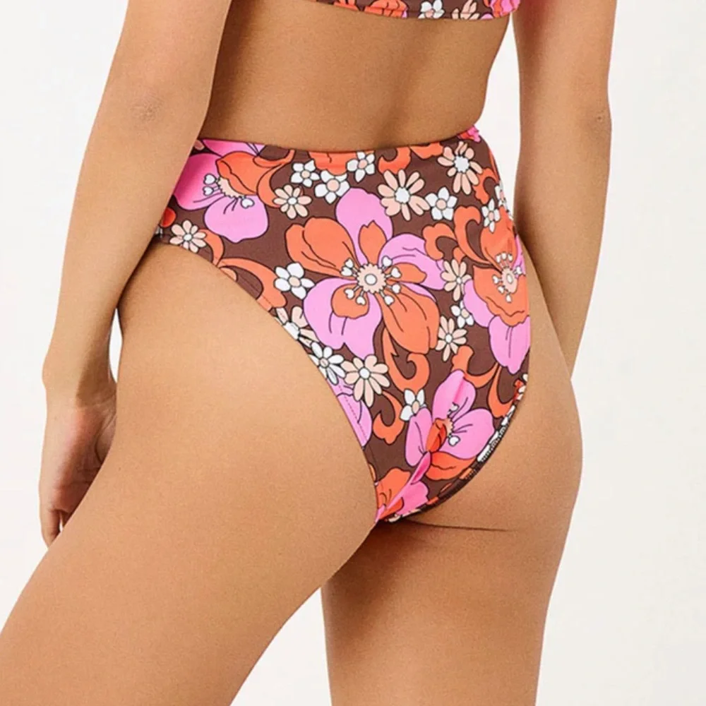 Frankie’s Bikinis Tropics Tia String Bikini Top 2XL Jenna High Waist Bottom XL